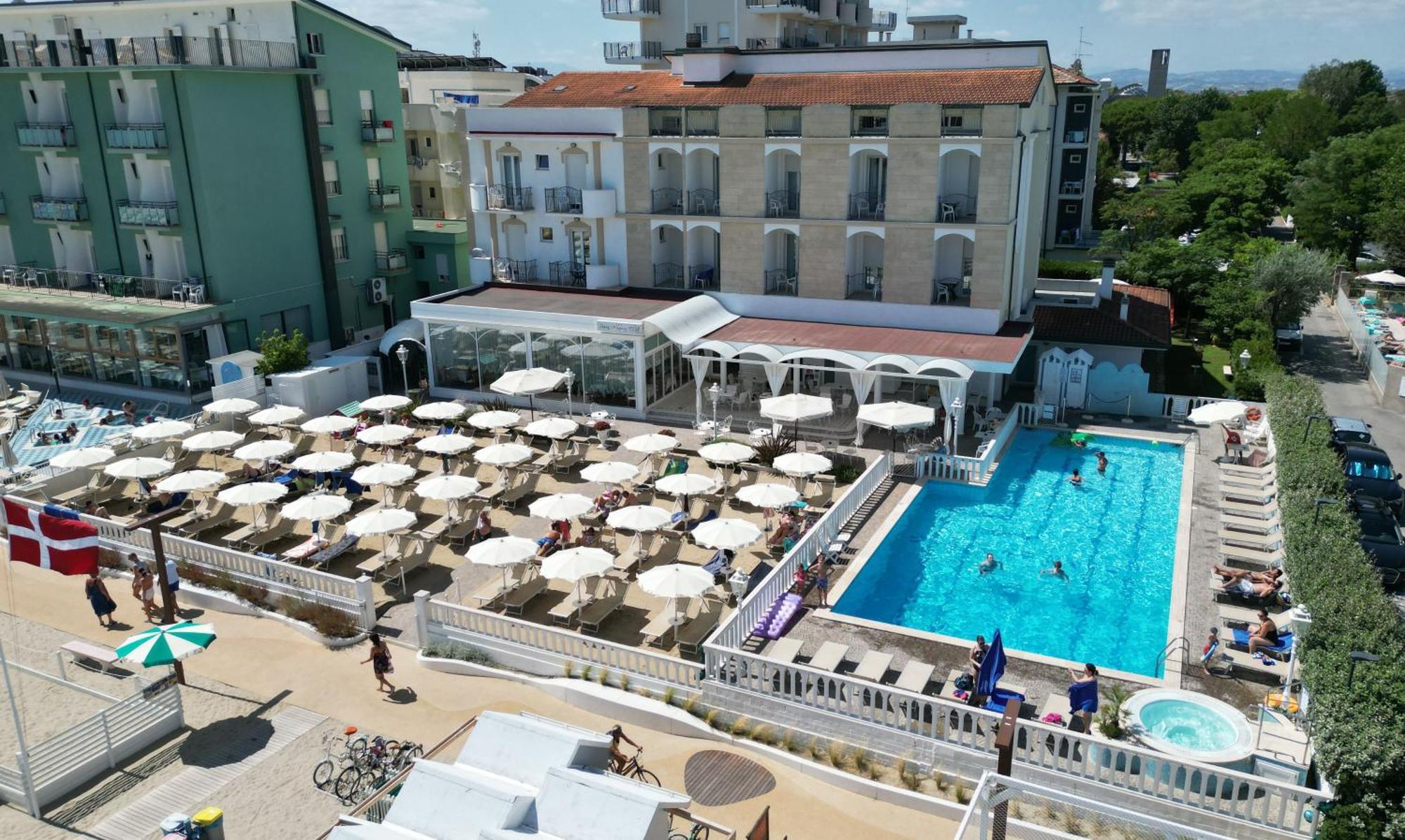 Hotel Rosa Maria Elite Bellaria-Igea Marina Bagian luar foto