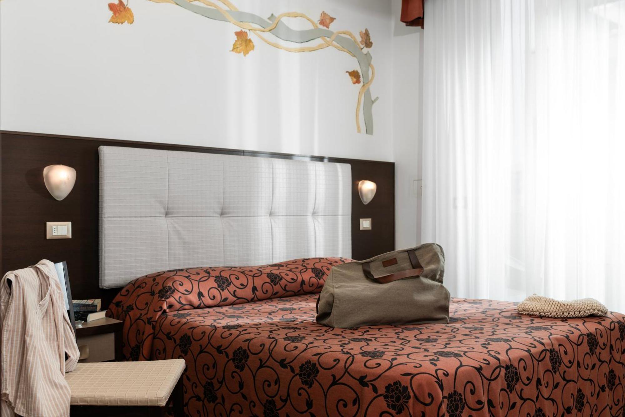 Hotel Rosa Maria Elite Bellaria-Igea Marina Bagian luar foto