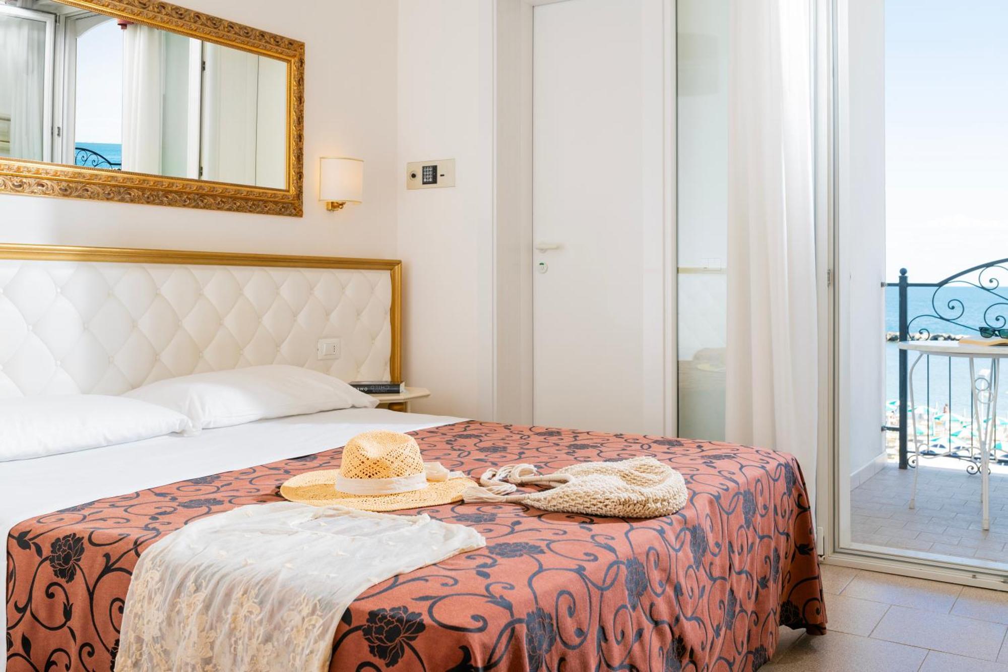 Hotel Rosa Maria Elite Bellaria-Igea Marina Bagian luar foto