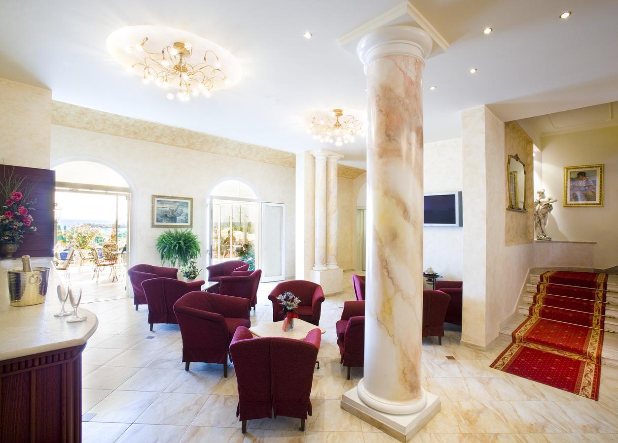 Hotel Rosa Maria Elite Bellaria-Igea Marina Bagian luar foto